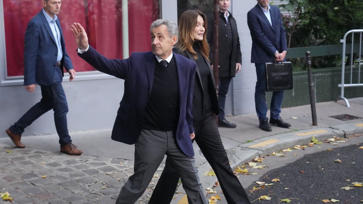 Sarkozyho budou ve vězení hlídat dva policisté, dozorcům to vadí